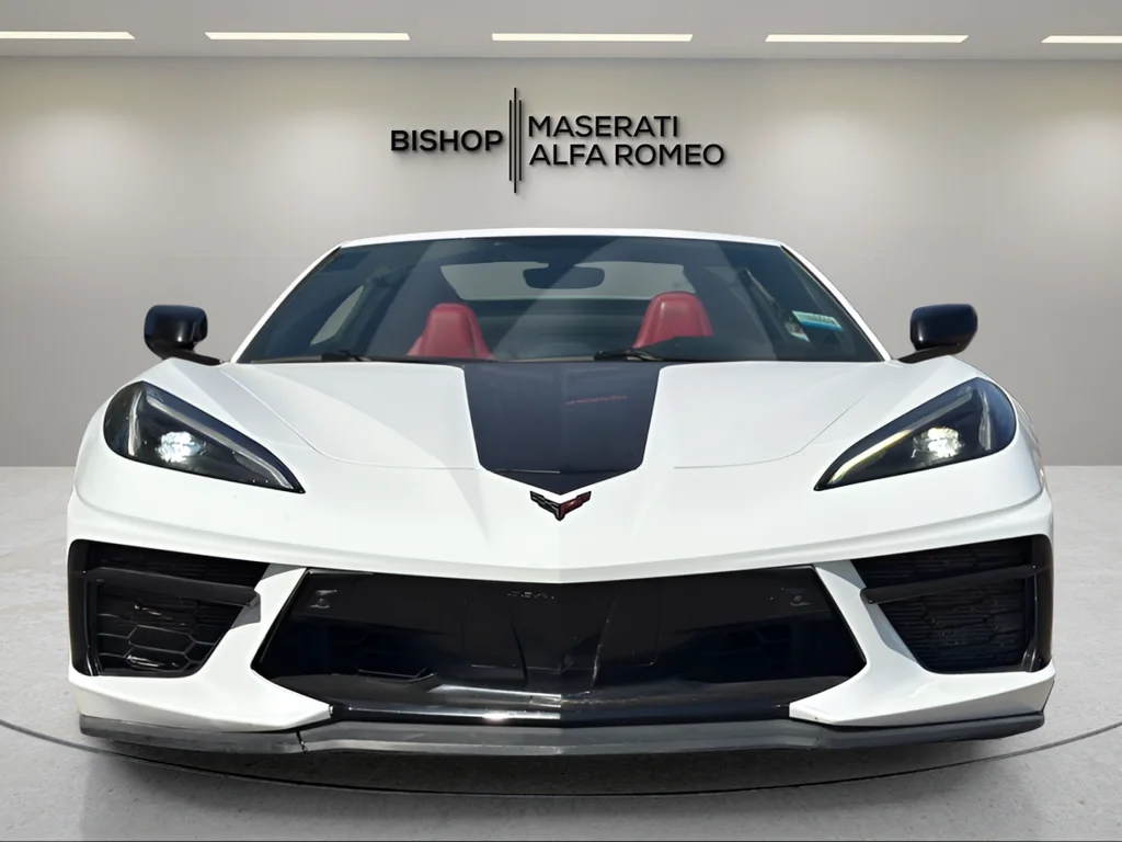 Used 2022 White Chevrolet Stingray image 2