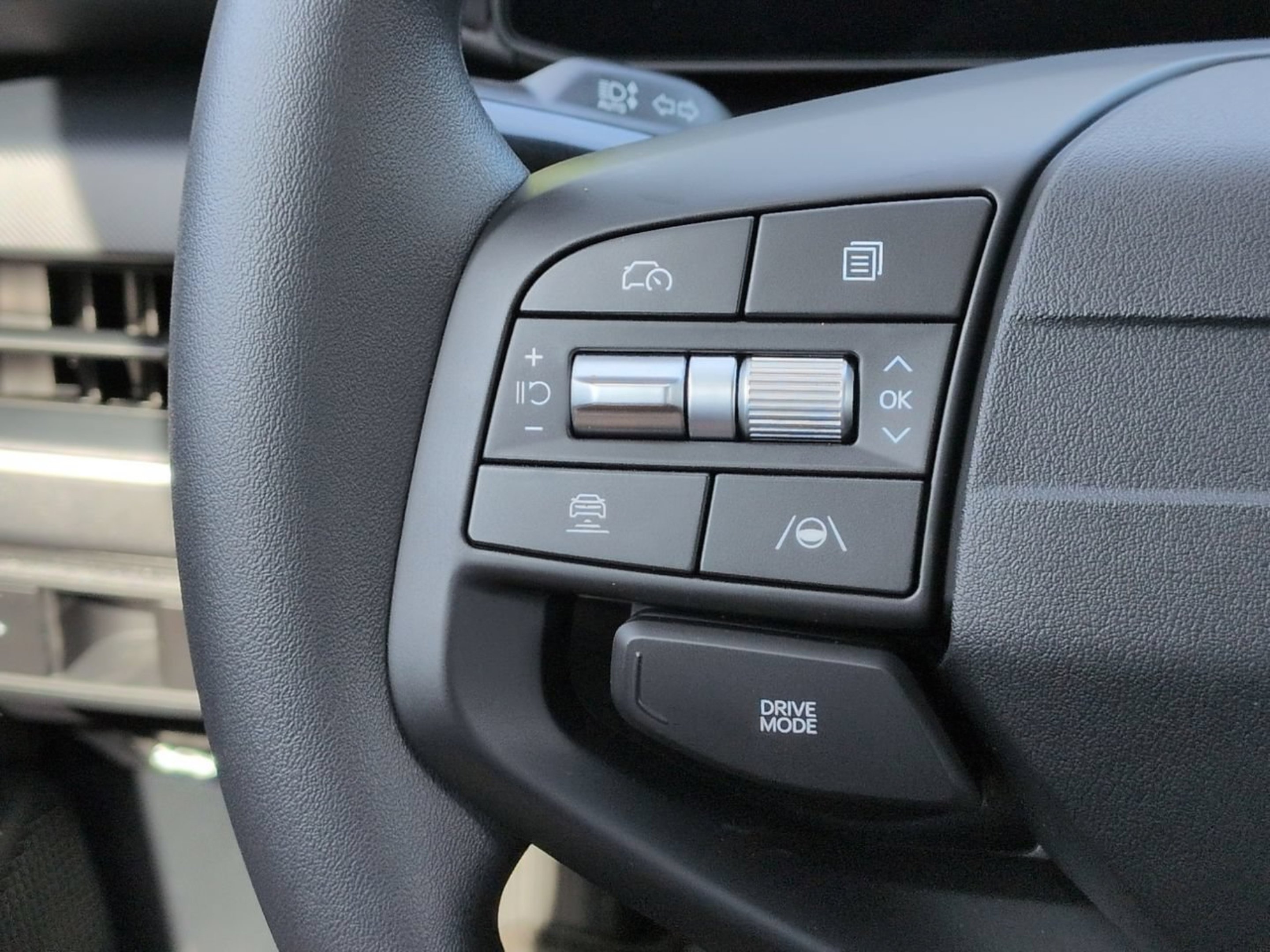 New 2026 Steel Gray Kia LXS image 17