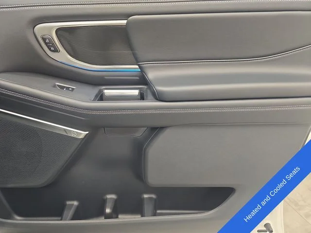 New 2026 Star White Metallic Tri-Coat Ford MAX Platinum® image 12