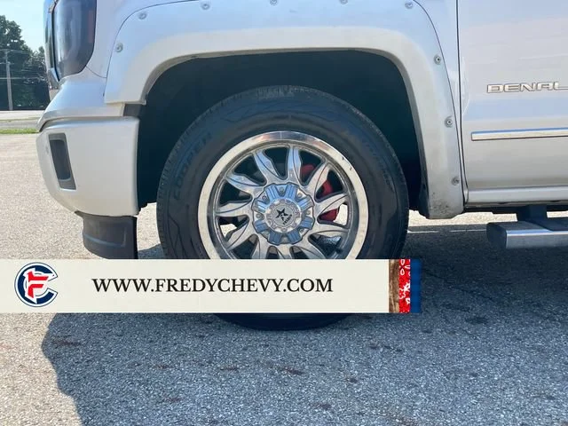Used 2015 WHITE DIAMOND TRICOAT GMC Denali image 29