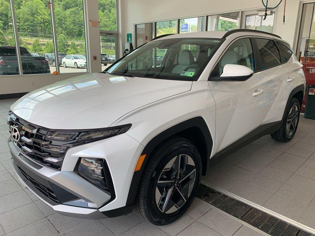 New 2026 White Hyundai SEL AWD image 2