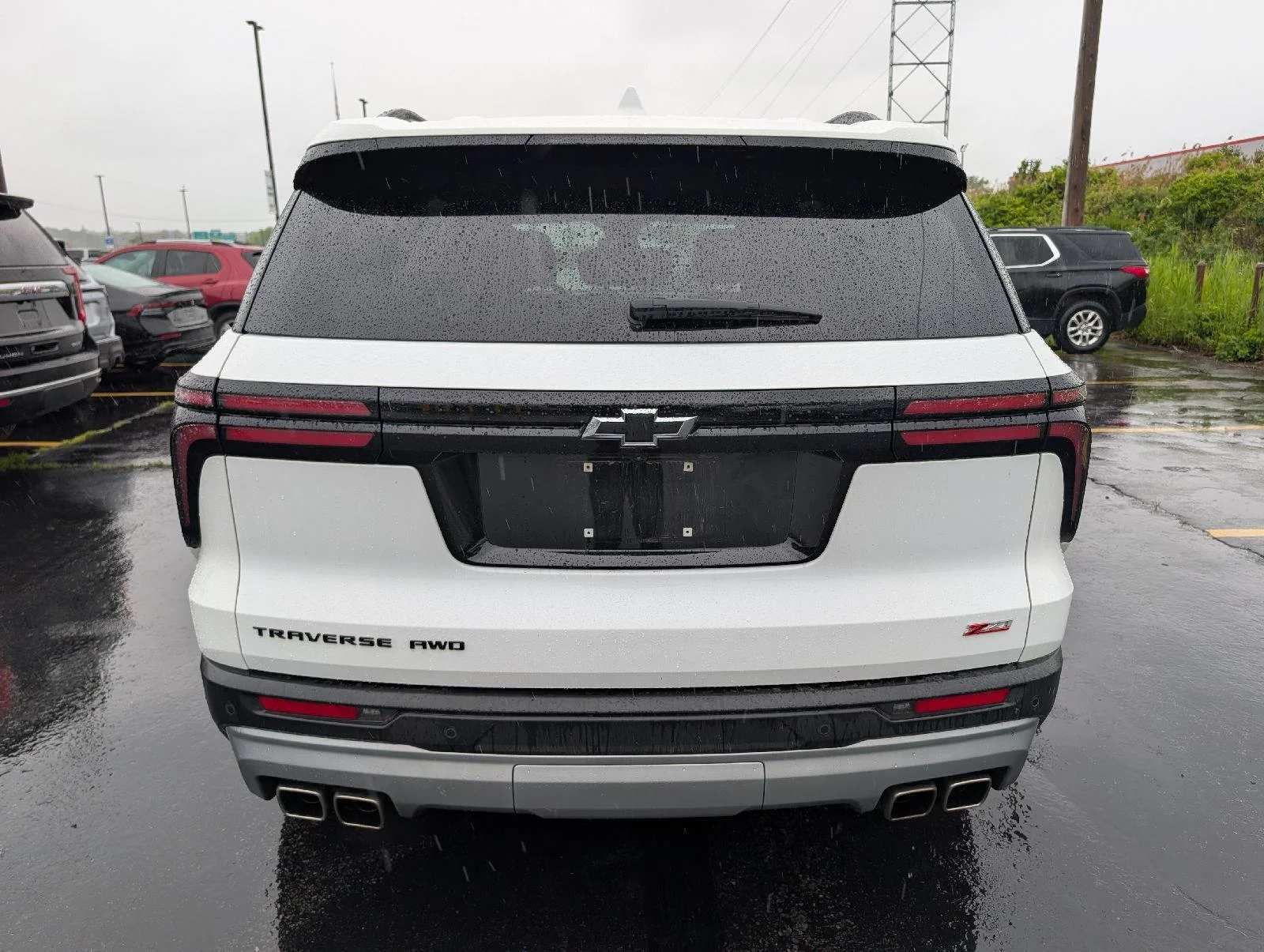 Used 2024 Summit White Chevrolet Z71 image 8