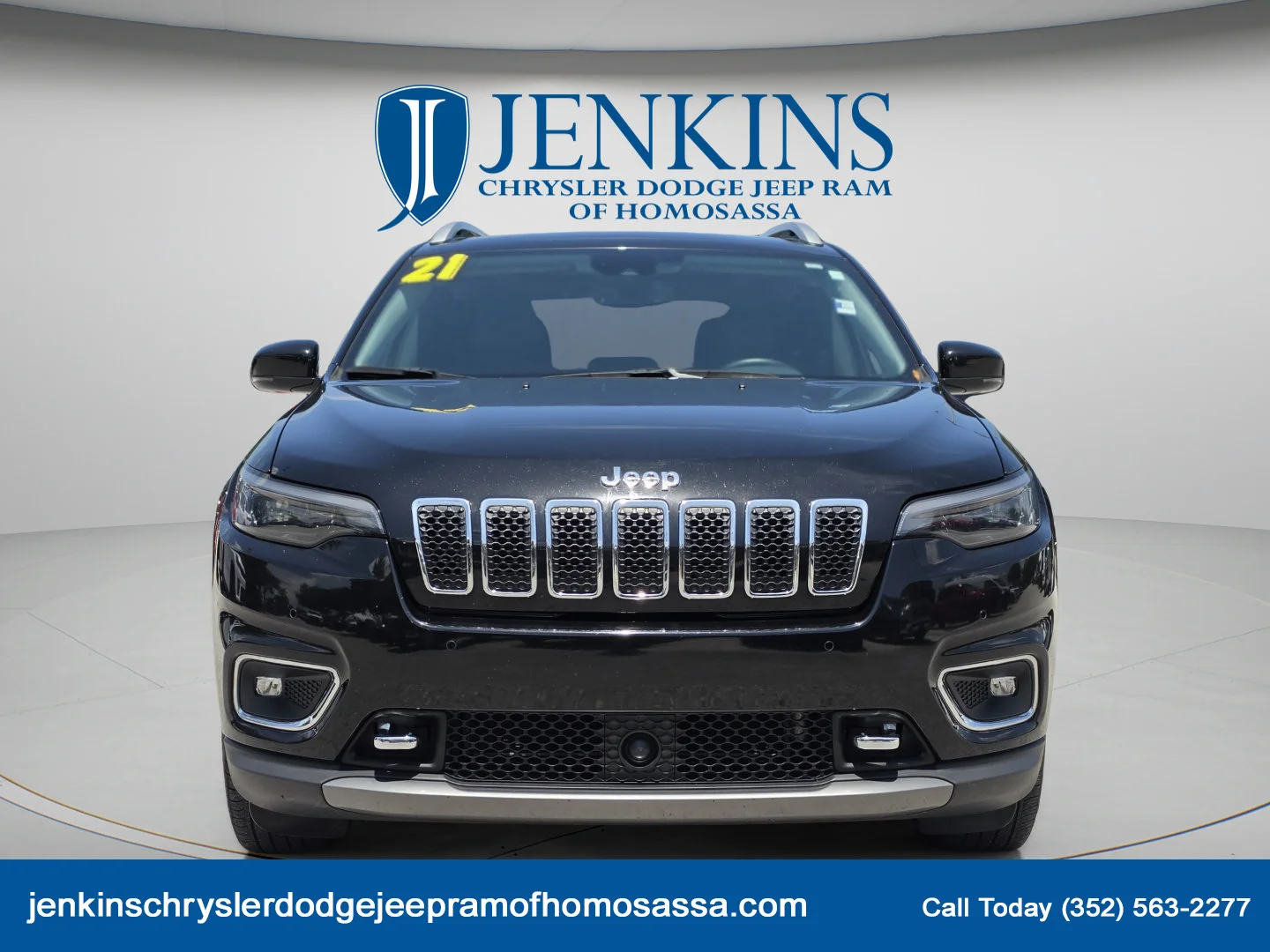 Used 2021 Diamond Black Crystal Pearlcoat Jeep Limited image 11