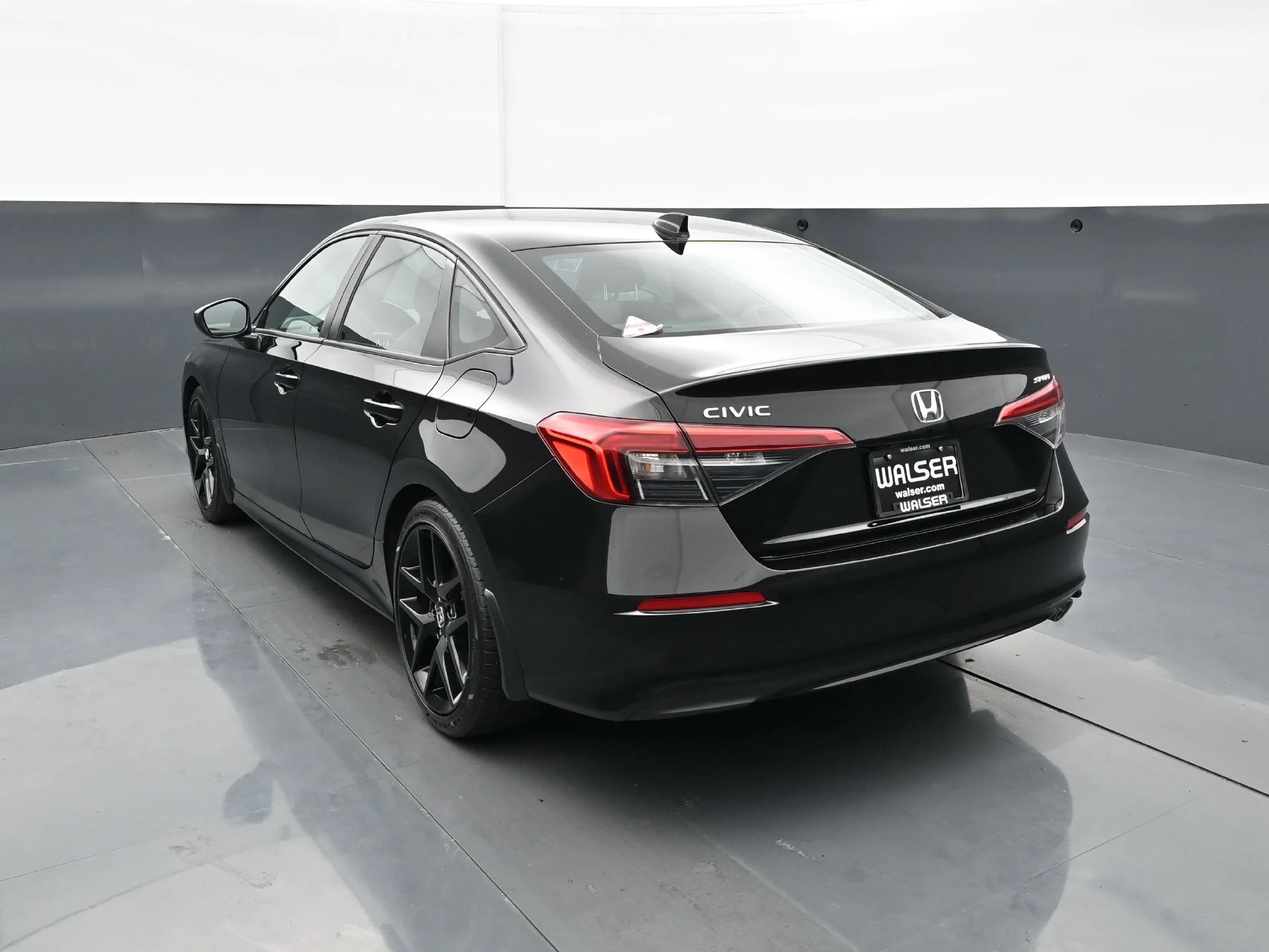 Used 2024  Honda 4D SEDAN 2.0L SPORT AUTO image 5