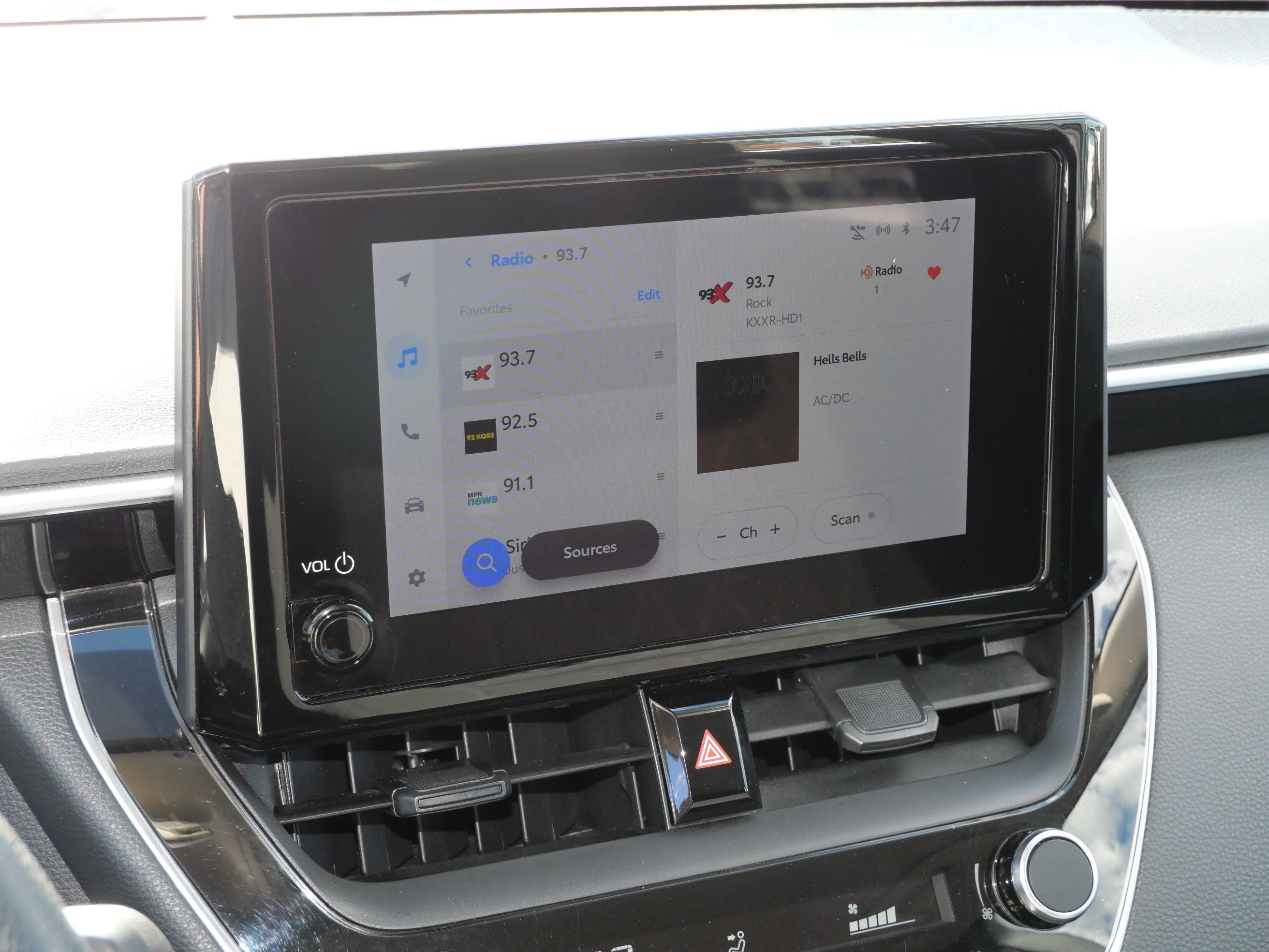 Certified Used 2024 Ice Cap Toyota LE image 23