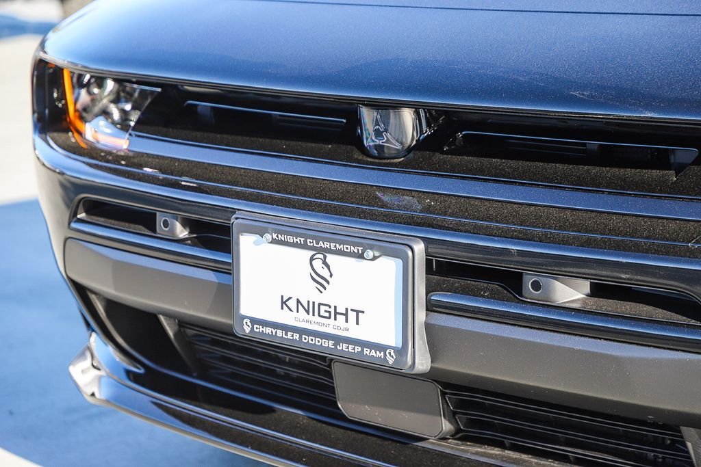 New 2026 Diamond Black Crystal Pearlcoat Dodge Scat Pack image 6