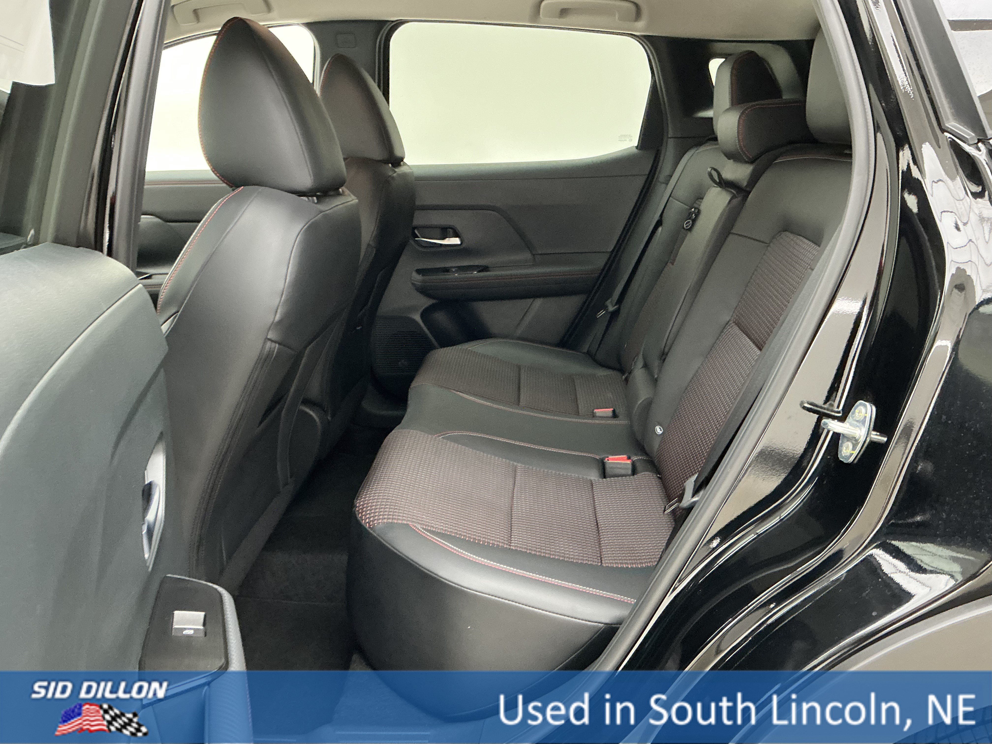 Used 2025 Super Black Nissan SR image 18