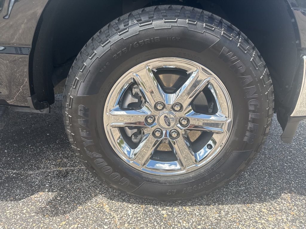Used 2025 Black Ford XLT image 22