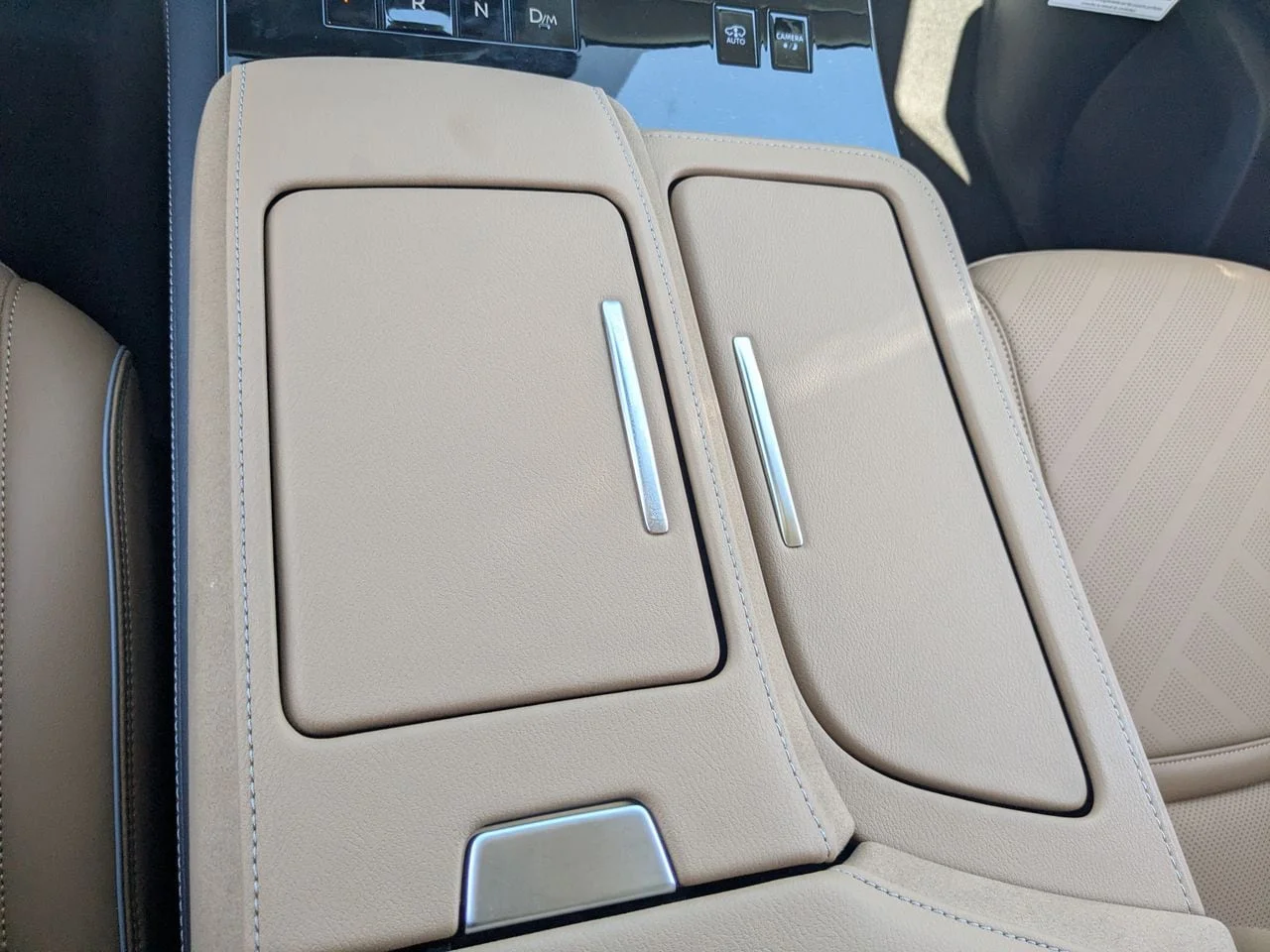 New 2026 RADIANT WHITE INFINITI Luxe 2WD image 20