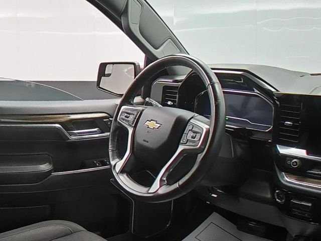 Used 2024 Red Chevrolet LT image 35