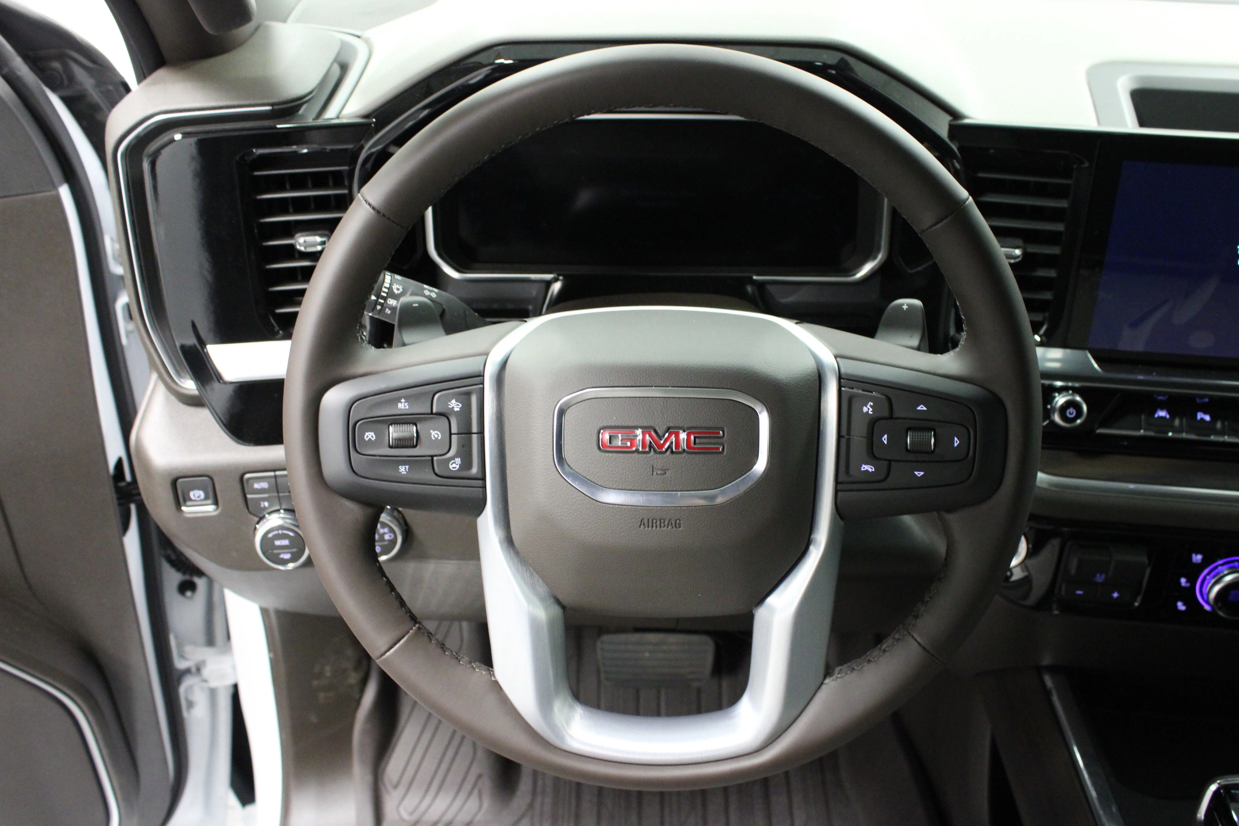 New 2026 Summit White GMC SLT image 17