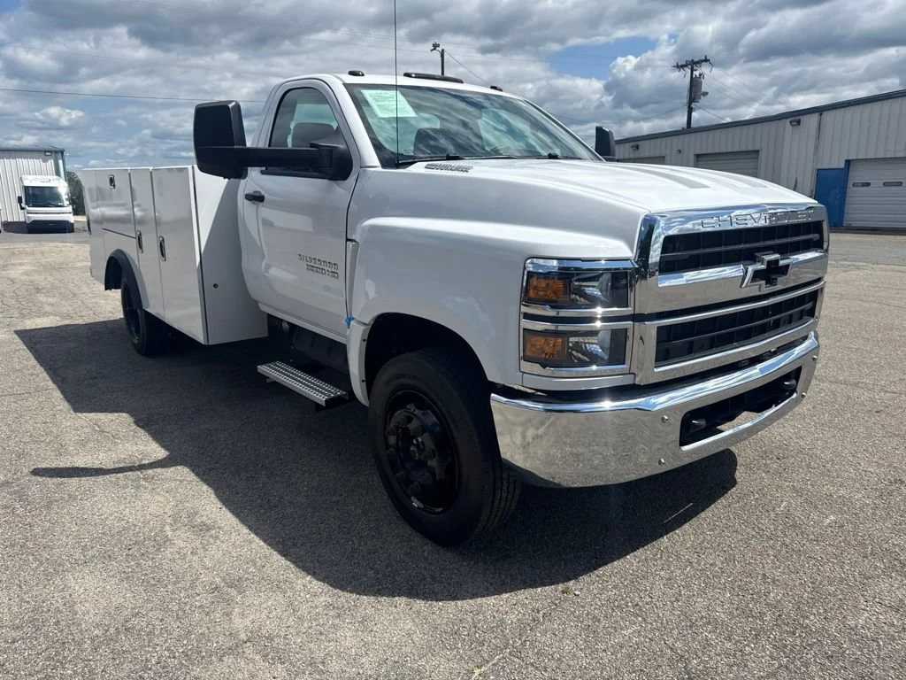 Used 2024 Summit White Chevrolet Work Truck image 7