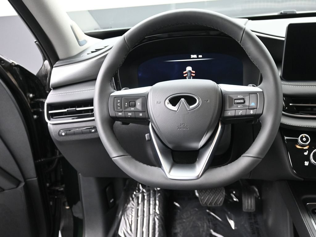 New 2026 Green INFINITI LUXE image 13