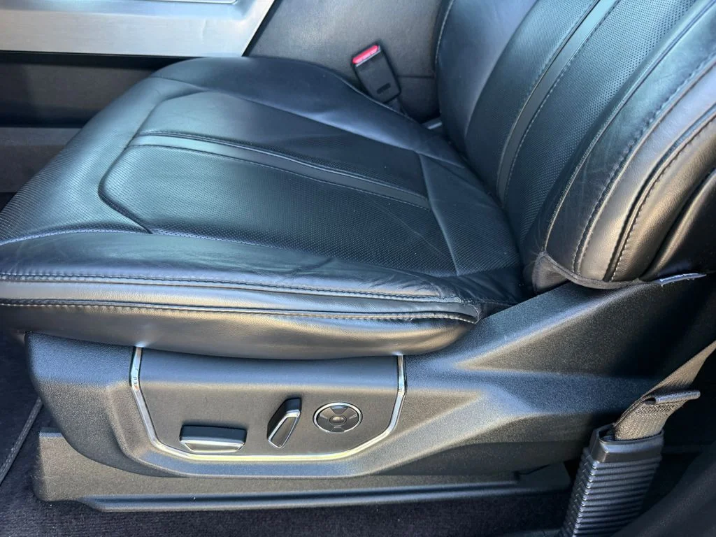 Used 2015 Black Ford Platinum image 31