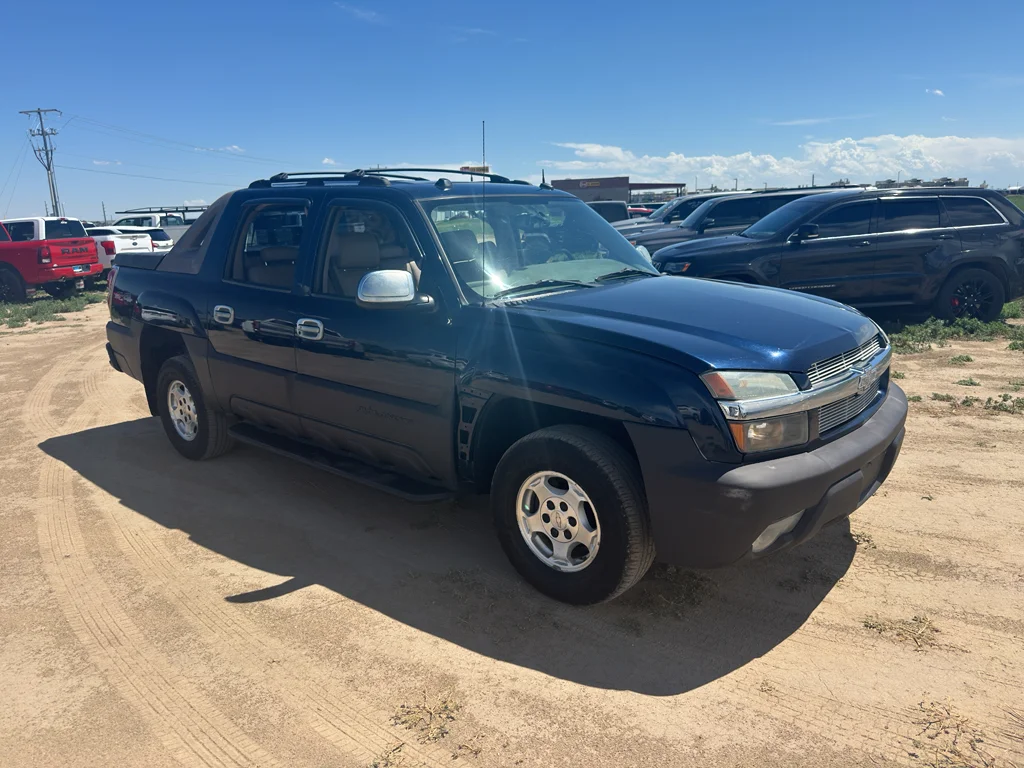 Used 2004 Bk Chevrolet Base image 3