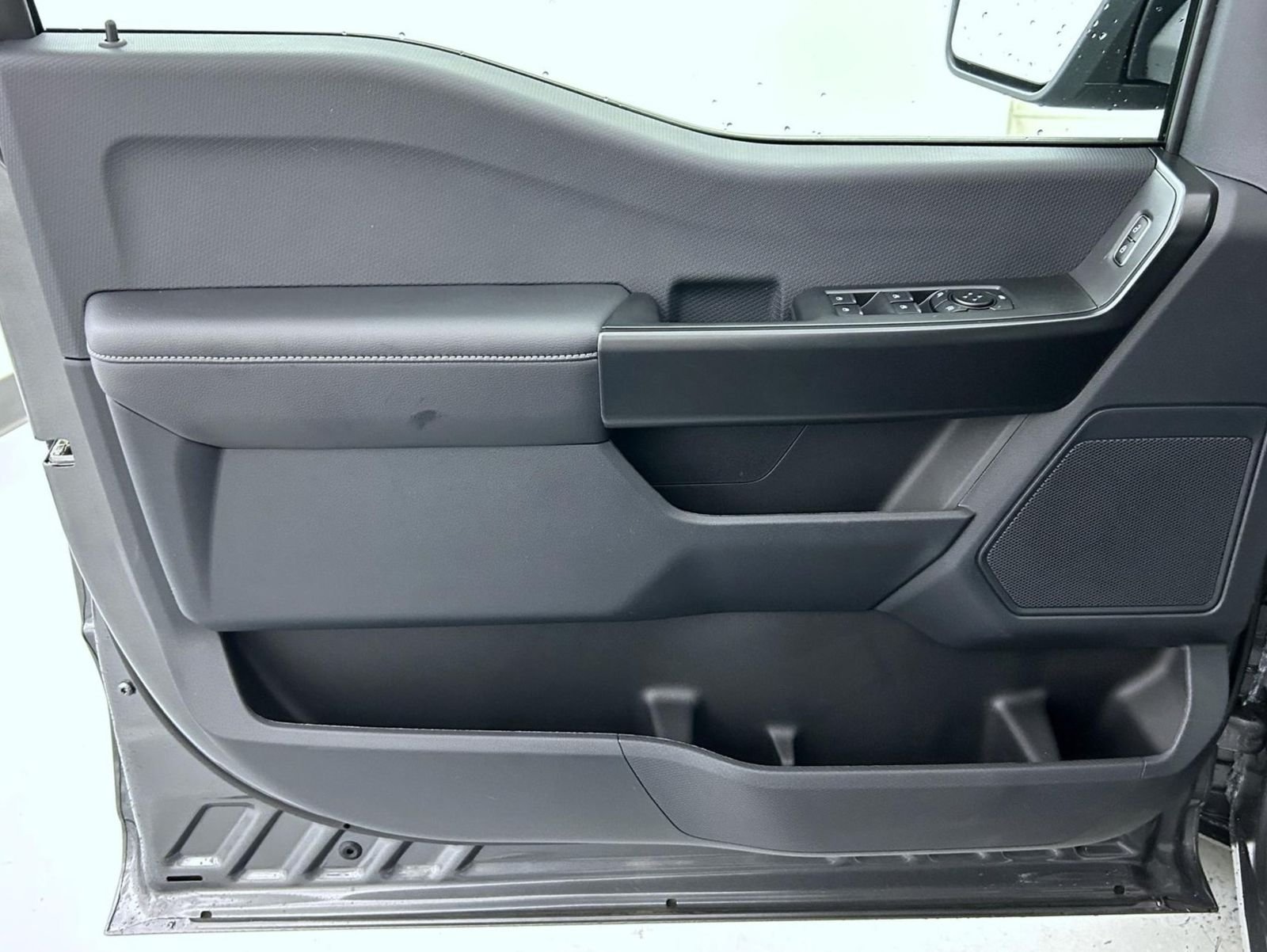 New 2026 Carbonized Gray Metallic Ford STX image 9