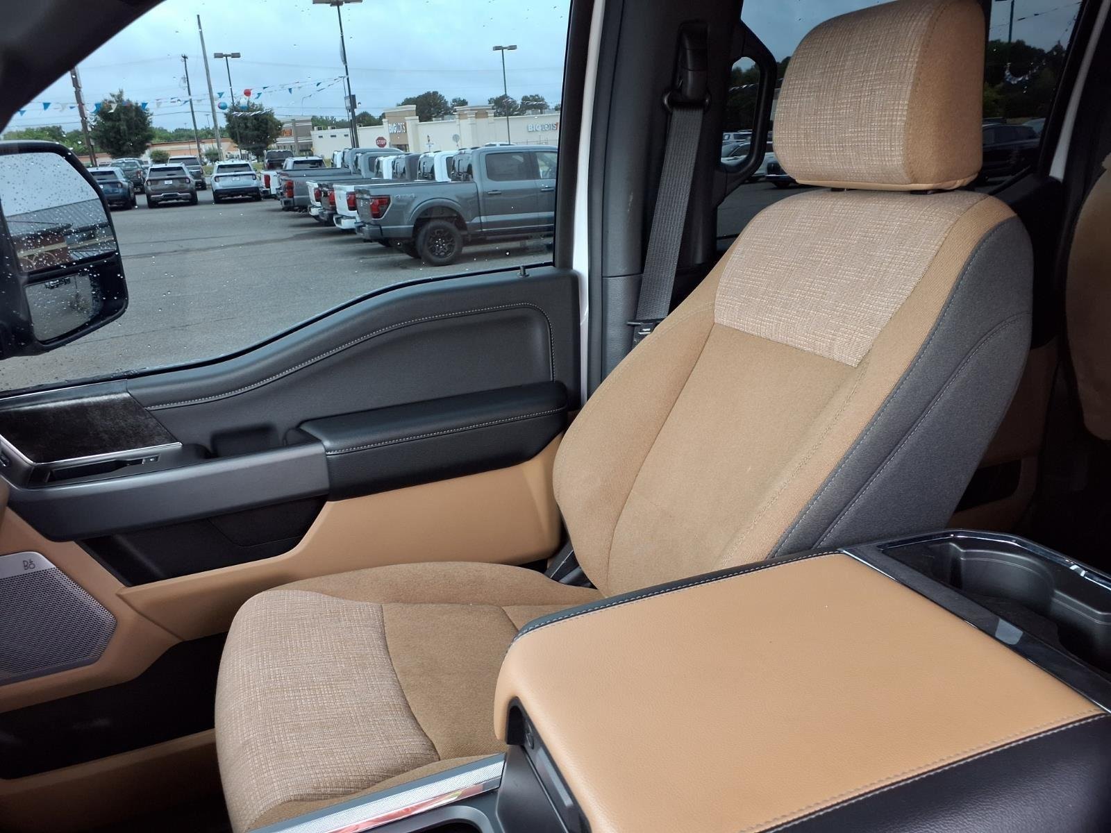 Used 2024 White Ford XLT image 21