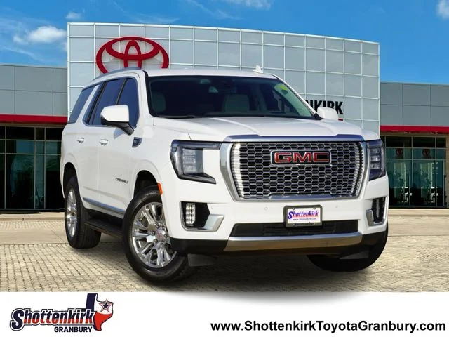 Used 2023 White GMC Denali image 1