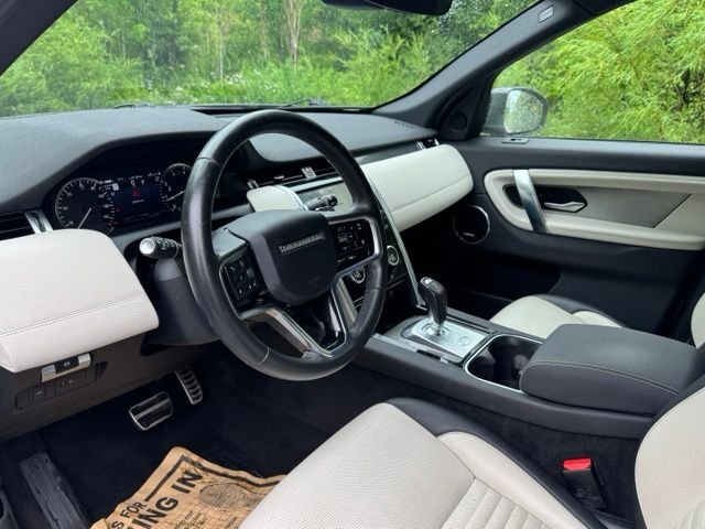 Used 2023 Fuji White Land Rover S R-Dynamic image 9