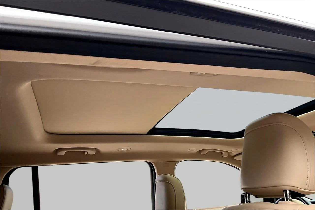 Used 2021 White Jeep Limited image 15