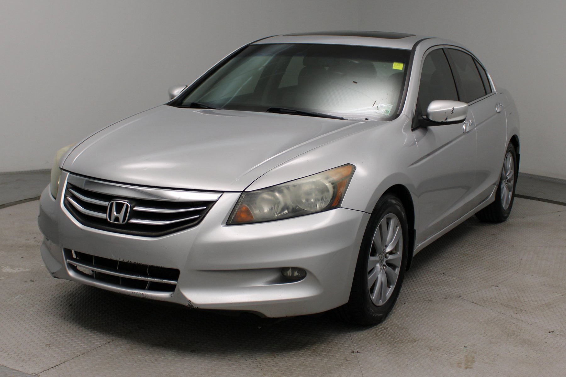 Used 2011 Alabaster Silver Metallic Honda 3.5 EX-L 4dr V6 Auto image 31