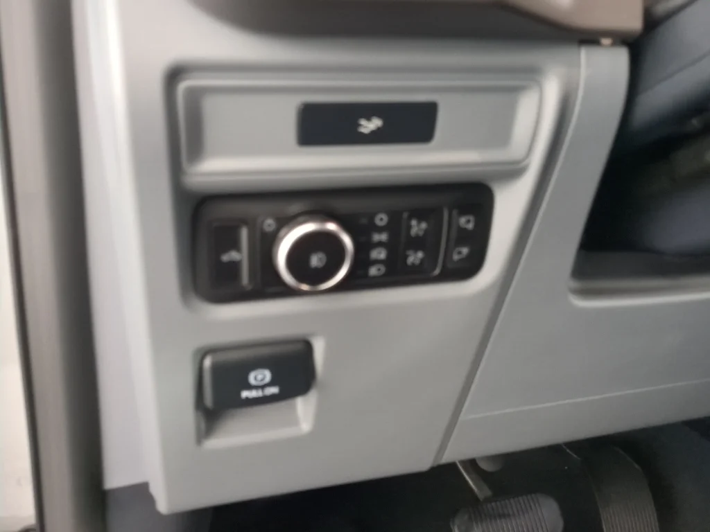 New 2026 AVALANCHE Ford XLT image 26