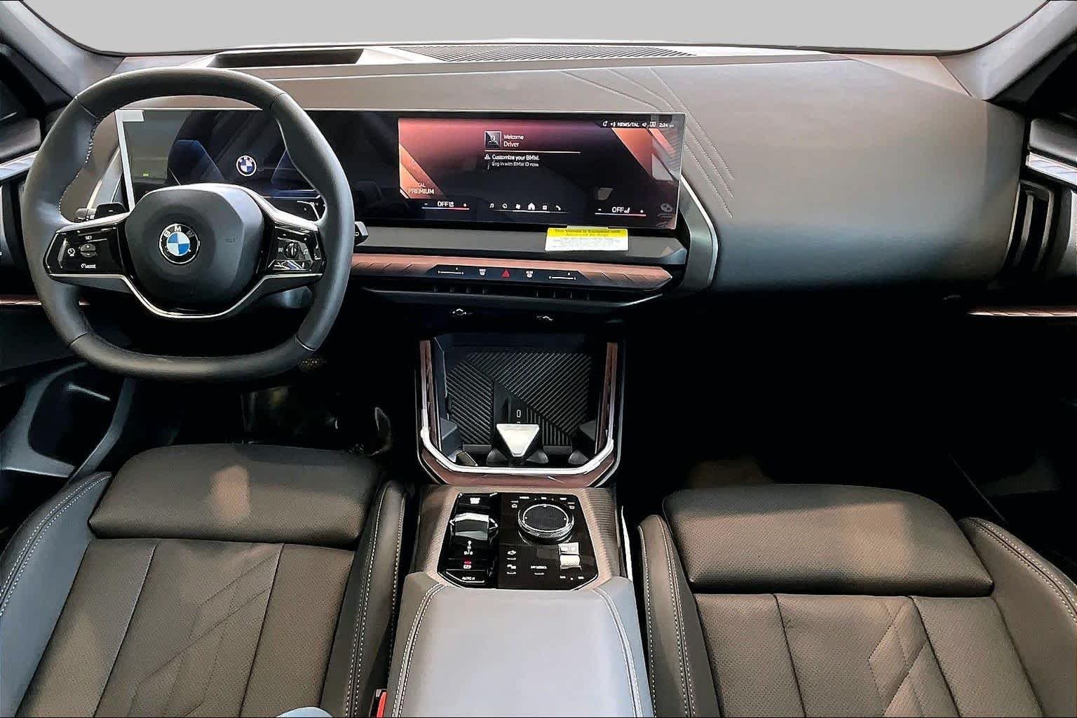 New 2026 Mineral White Metallic BMW 30 xDrive image 5