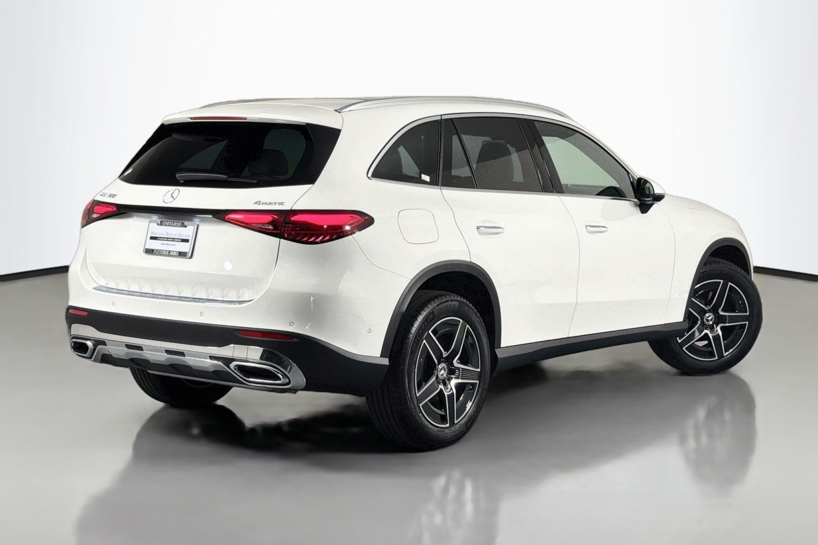 New 2026 Polar White Mercedes-Benz GLC 300 4MATIC® SUV image 11