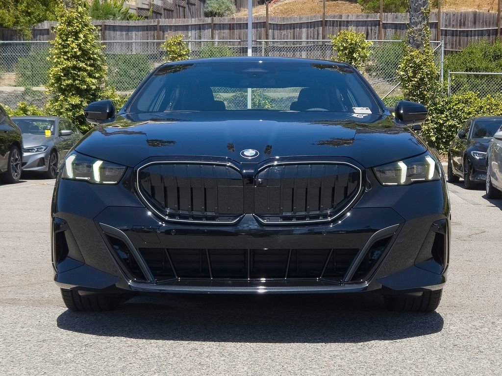 New 2026 Black Sapphire Metallic BMW 530i image 3