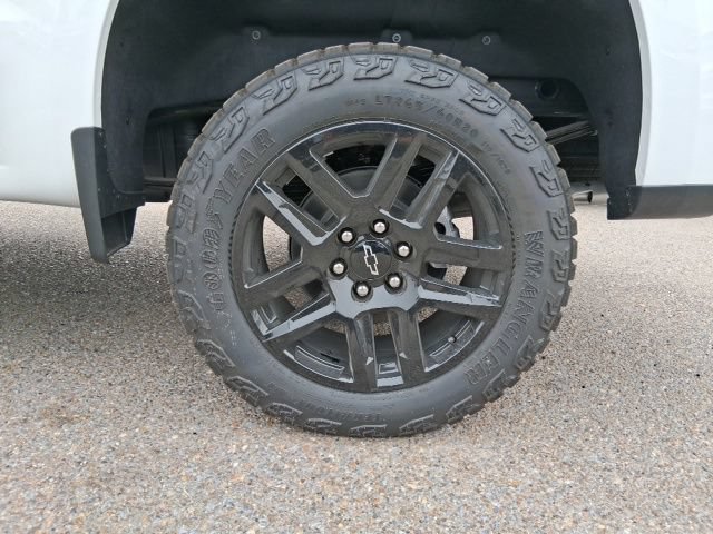 New 2026 Summit White Chevrolet LT Trail Boss image 24
