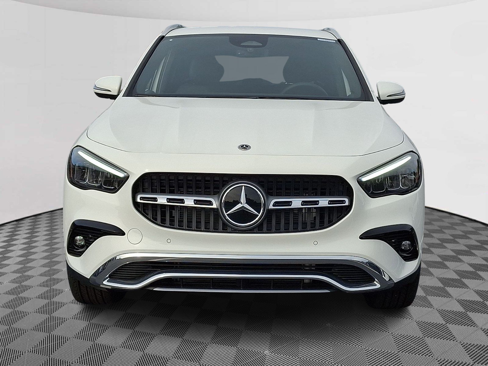New 2026 Polar White Mercedes-Benz GLA 250 image 2