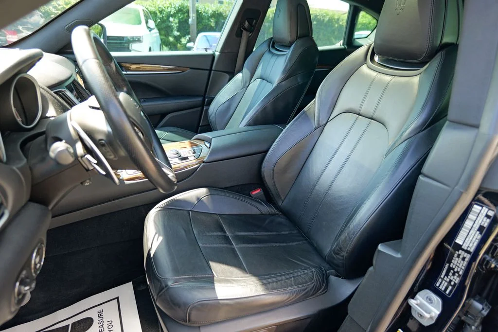 Used 2017  Maserati S image 22