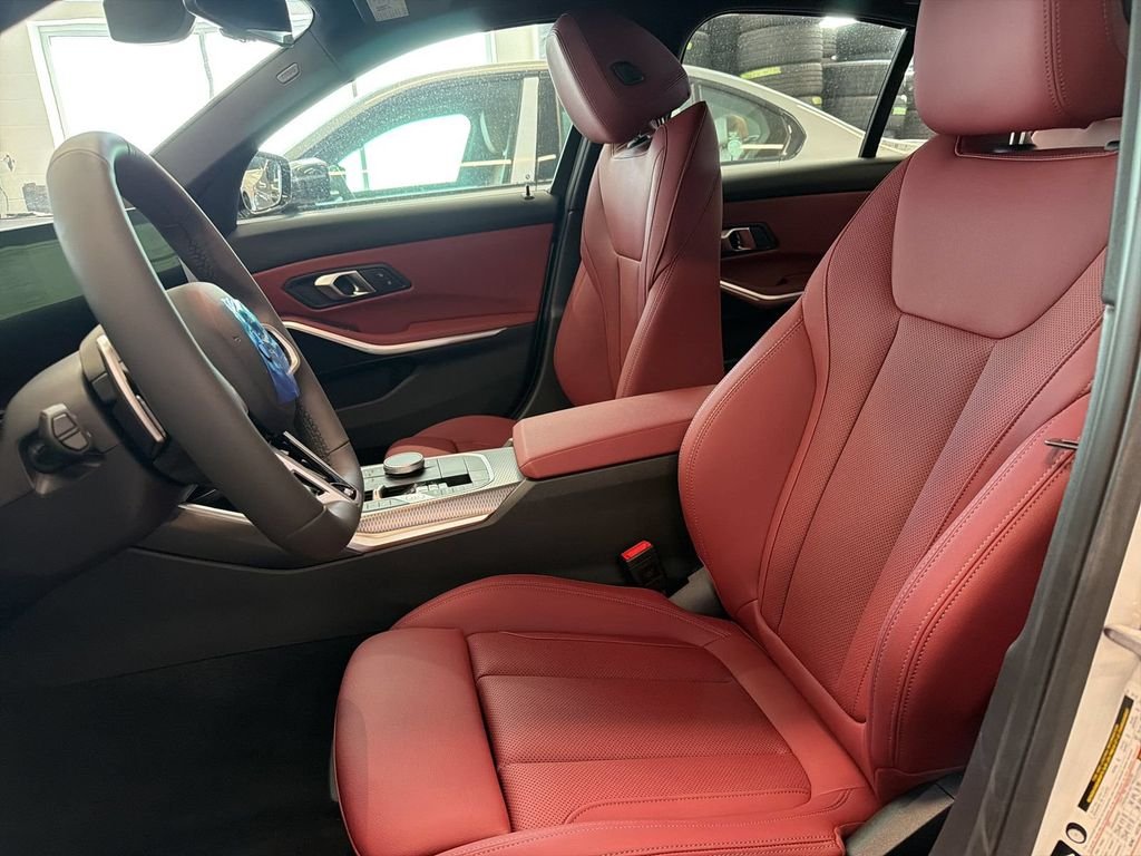New 2026 Mineral White Metallic BMW 330i xDrive image 9