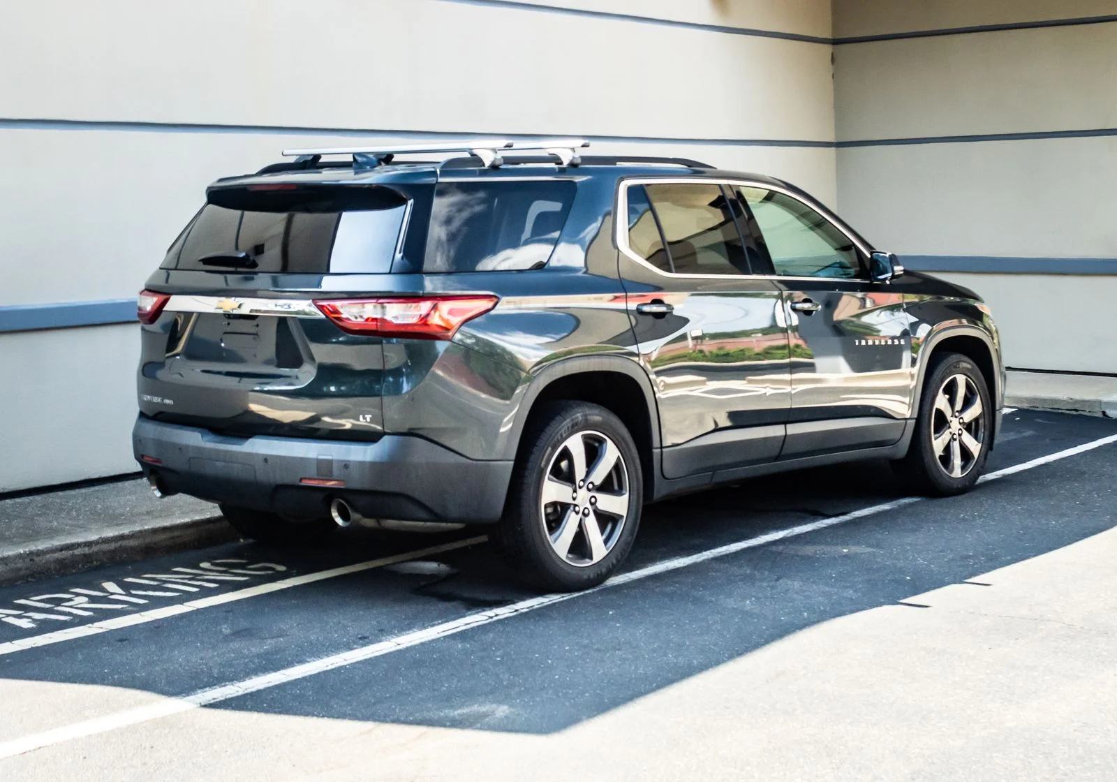 Used 2020 Gray Chevrolet 3LT image 7