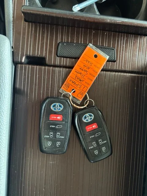 Used 2023 Silver Toyota XLE image 13