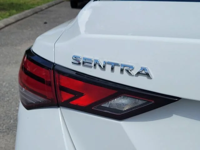 2022 Nissan Sentra SV - Photo 10