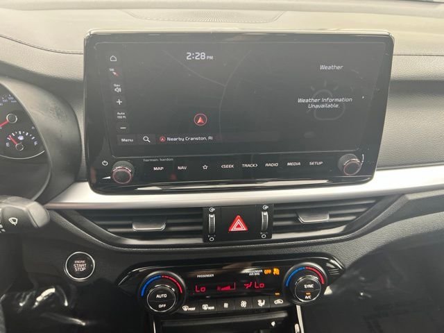 Used 2024 Snow White Pearl Kia GT-Line image 18