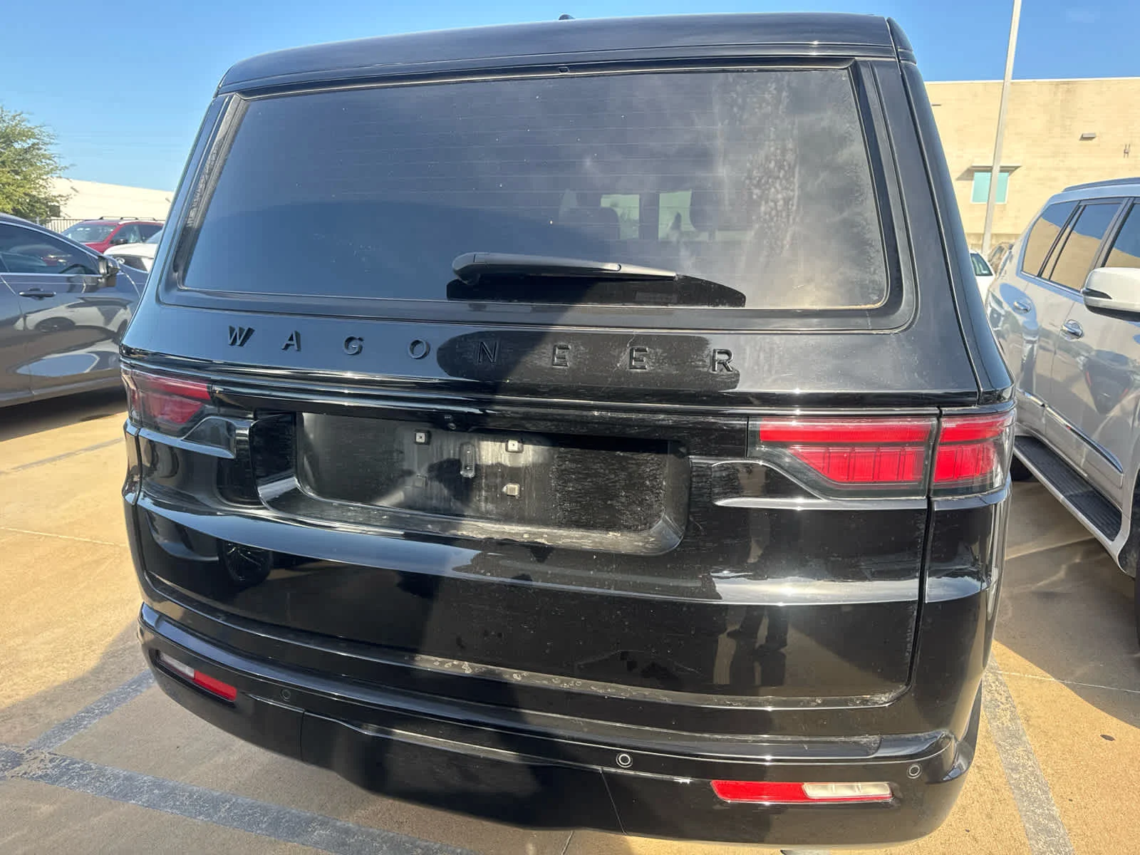 Used 2024 Diamond Black Crystal Pearlcoat Jeep Series II Carbide image 6