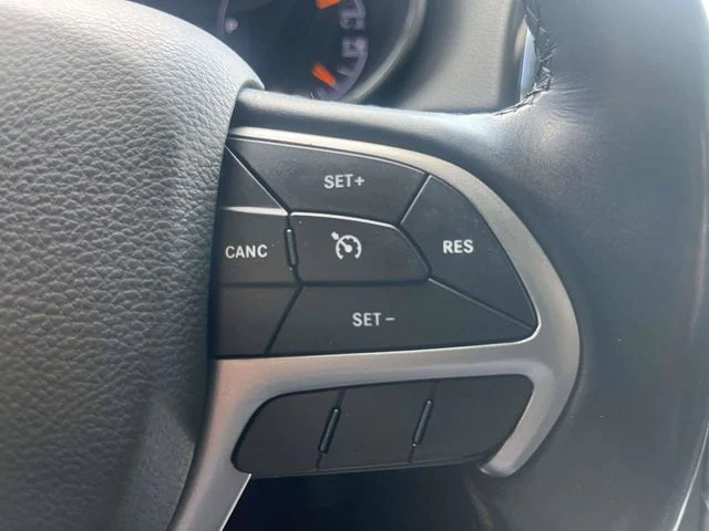 Certified Used 2022 Black Jeep Laredo X image 25