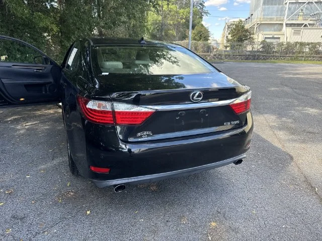 Used 2014 Black Lexus 350 image 31