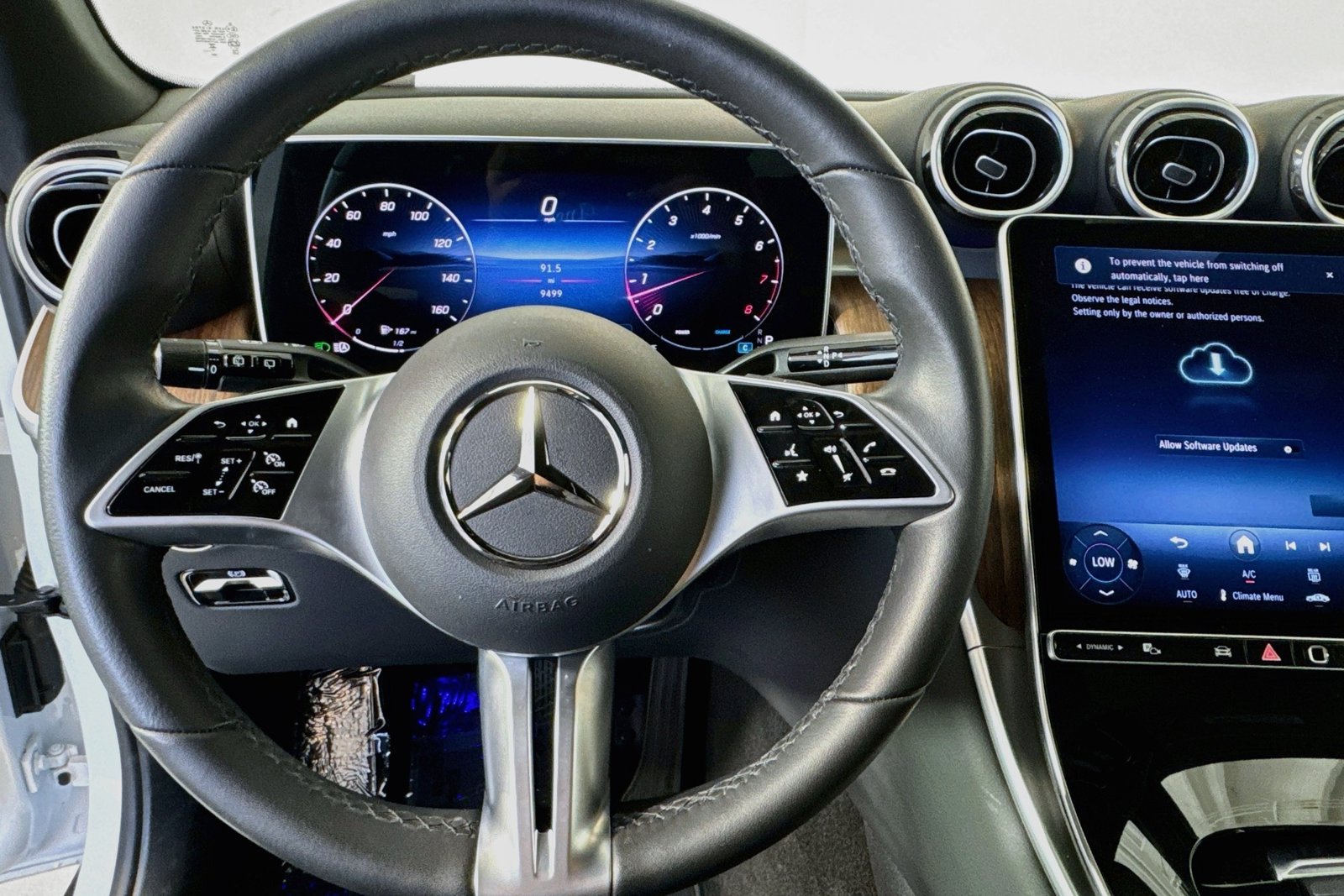 Certified Used 2026 Polar White Mercedes-Benz GLC 300 image 11