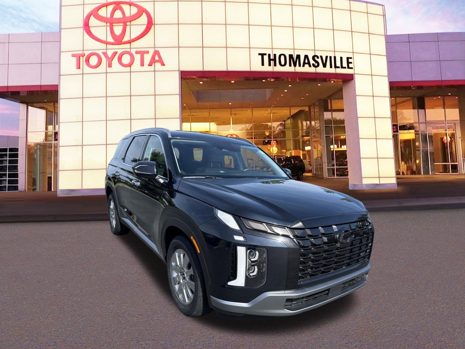 Used 2025 Moonlight Cloud Hyundai SEL image 3