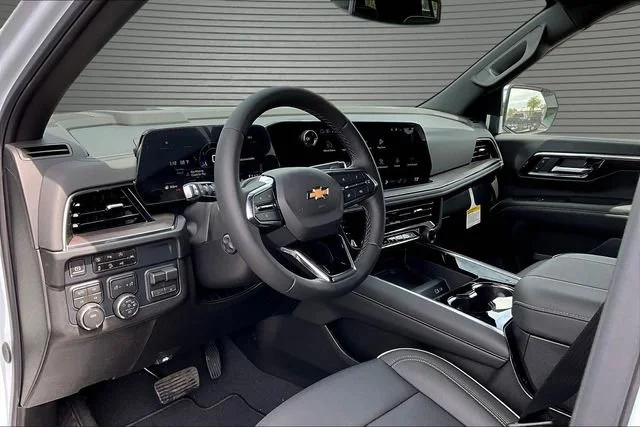 New 2026 Polar White Tricoat Chevrolet Premier image 7