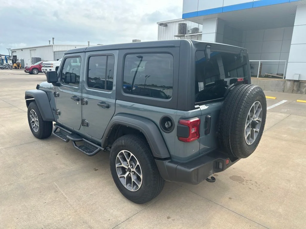 Used 2024 Gray Jeep Sport S image 30