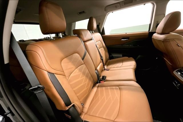 New 2025 Super Black Nissan Platinum image 32