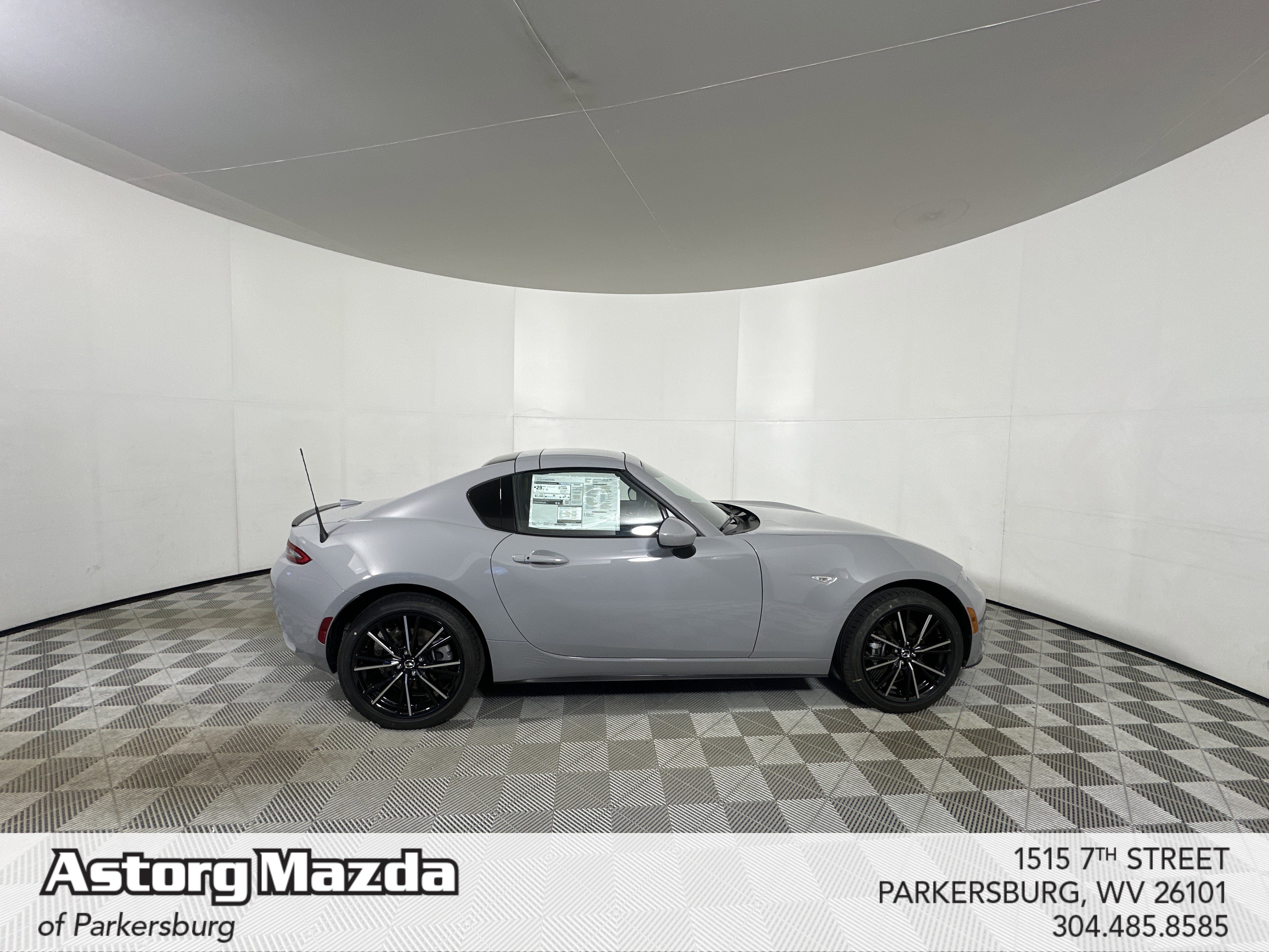 2025 Mazda MX-5 Miata RF Grand Touring - Photo 8