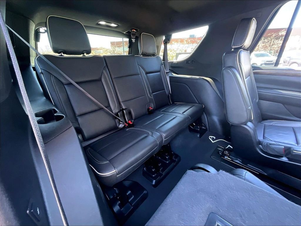 Used 2024 Summit White Chevrolet Premier image 16