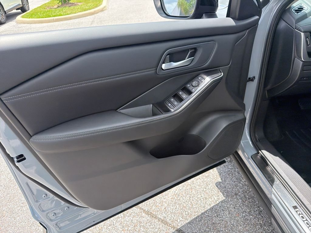 New 2026 Gray Nissan Dark Armor image 19