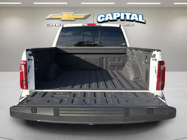 Used 2024 White Ford LARIAT image 32