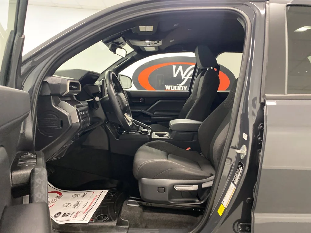 Used 2026  Toyota SR5 image 14